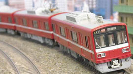 インレタで鉄道模型も微細に表現
