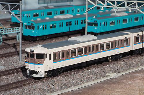 JR113系7000番台(40N体質改善車・更新色・灰色スカート)基本&増結