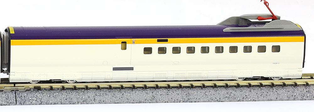 E8系 山形新幹線「つばさ」について