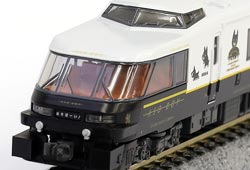 九州の人気観光列車「あそぼーい！」